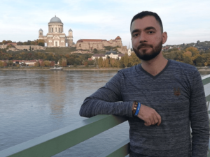 Milyen üldözött kereszténynek lenni? – Husam Francis Banno, egy iraki keresztény vallomása