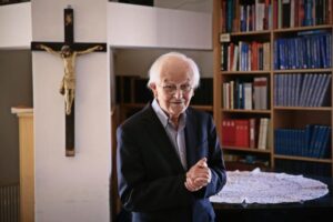 Lélek és betű – portréfilm Jelenits István piaristáról