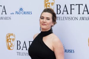 Kate Winslet erőteljes kérése: „Vissza akarjuk kapni a gyermekeinket!”