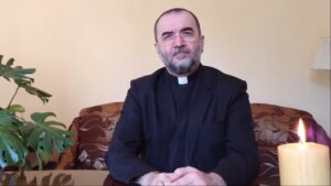 Világméretű nagypéntek… - Kovács Gergely érsek nagypénteki üzenete 2 Világméretű nagypéntek… – Kovács Gergely érsek nagypénteki üzenete