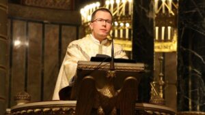 #rorate: Az evangélium szívét csorbító ideológiák – Máger Róbert