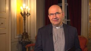 Marton Zsolt családreferens püspök: Minden ünnep középpontjában Isten van