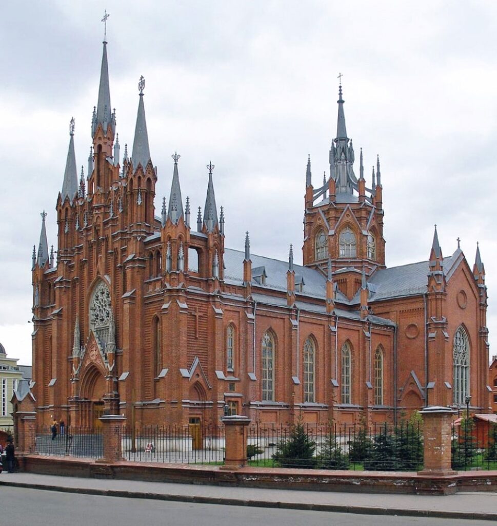 Moscow Catholic Church in Presnya Egyedi