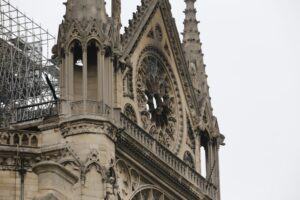 50% esély van a Notre-Dame  megmentésére