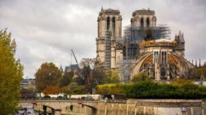 A Notre-Dame belső restaurálása vitákat vált ki 5 A Notre-Dame belső restaurálása vitákat vált ki