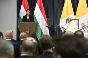 Novák Katalin: a magyarok a béke emberét látják Ferenc pápában