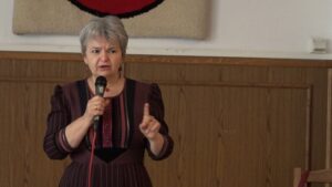 Pécsi Rita: Az érzelmi intelligencia szerepe a nevelésben