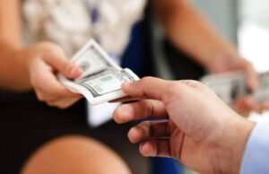 Pénzünkkel is Istennek szolgálhatunk – Gondolatok évközi 25. vasárnapra