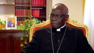 Robert Sarah bíboros: „Ha a kereszténység eltűnik a maga kultúrájával, egy másik kultúra lép a helyére” 2 Robert Sarah bíboros: „Ha a kereszténység eltűnik a maga kultúrájával, egy másik kultúra lép a helyére”