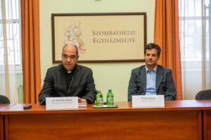 Székely János püspök: Magyarország az egyetlen ország, ahová Ferenc pápa másodszor is ellátogat