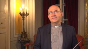 Marton Zsolt családreferens püspök: Isten képmását hordozza magán az ember