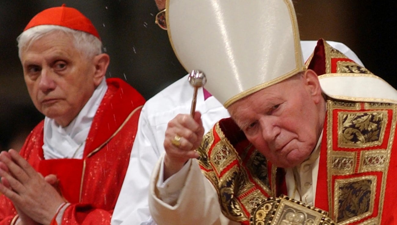 II. János Pál pápa és a szenvedés 1 Szent II. Janos Pal papa Egyedi