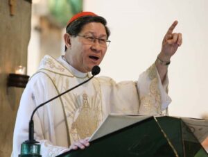 Tagle bíboros: az evangelizáció beszélgetés Jézusról