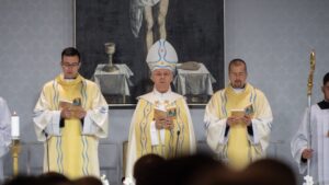 Ternyák Csaba: A krisztusi béke a szív mélyén kezdődik