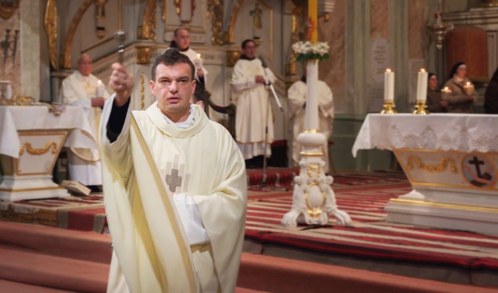 Ki szűz lévén Templommá lettél – Urbán Erik ferences szerzetes tanúságtétele Máriáról 1 Urban Erik OFM Egyedi