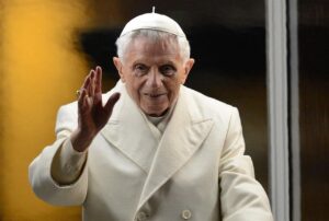 XVI. Benedek: vissza kell térni Istenhez, hogy kilábaljunk a visszaélési válságból 10 XVI. Benedek: vissza kell térni Istenhez, hogy kilábaljunk a visszaélési válságból