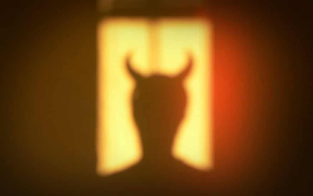 A gonosz praktikái 1 a satan praktikai Egyedi