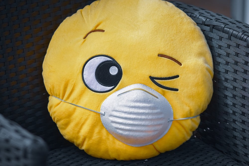 Merjünk a maszk mögé pillantani 1 advent koronavirus Egyedi