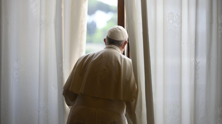 Ferenc pápa: Az ima megnyit minket a remény előtt 2 1589964754244.JPG