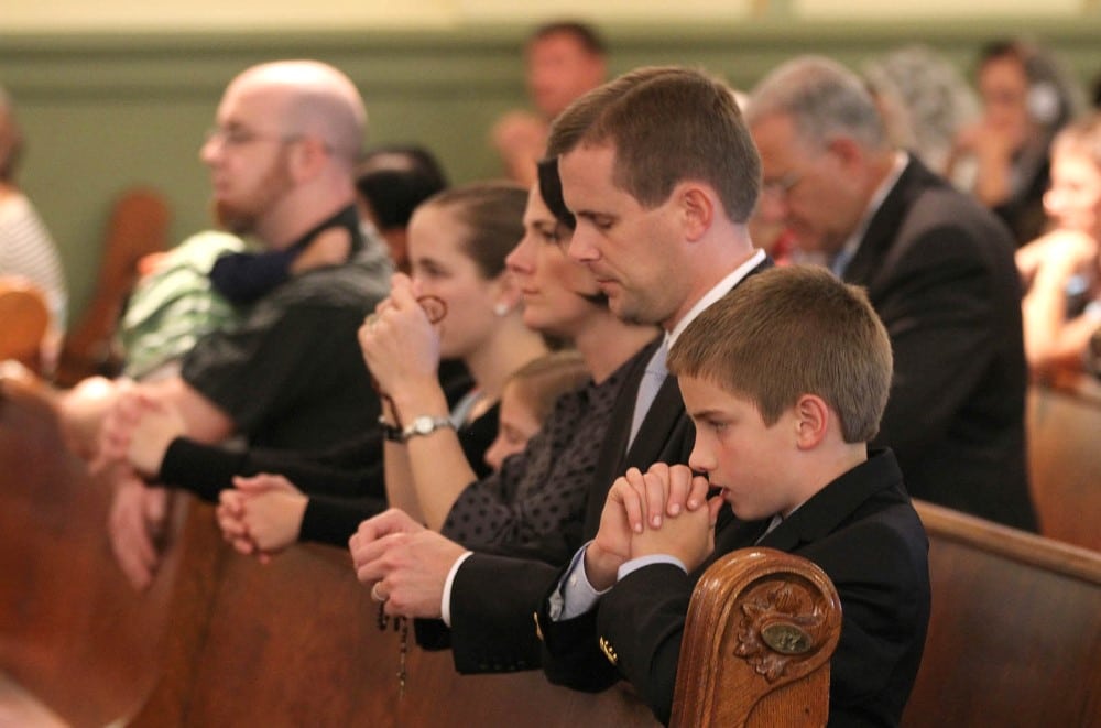 Egyetemes könyörgések családos misén 1 egyetemes konyorges csalados misen 2 Custom