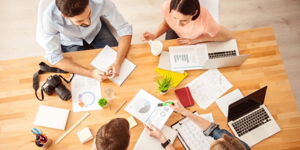 Ferenc pápa leleményes ötlete a munkaértekezletek lebonyolításához 1 ertekezlet megbeszles munka