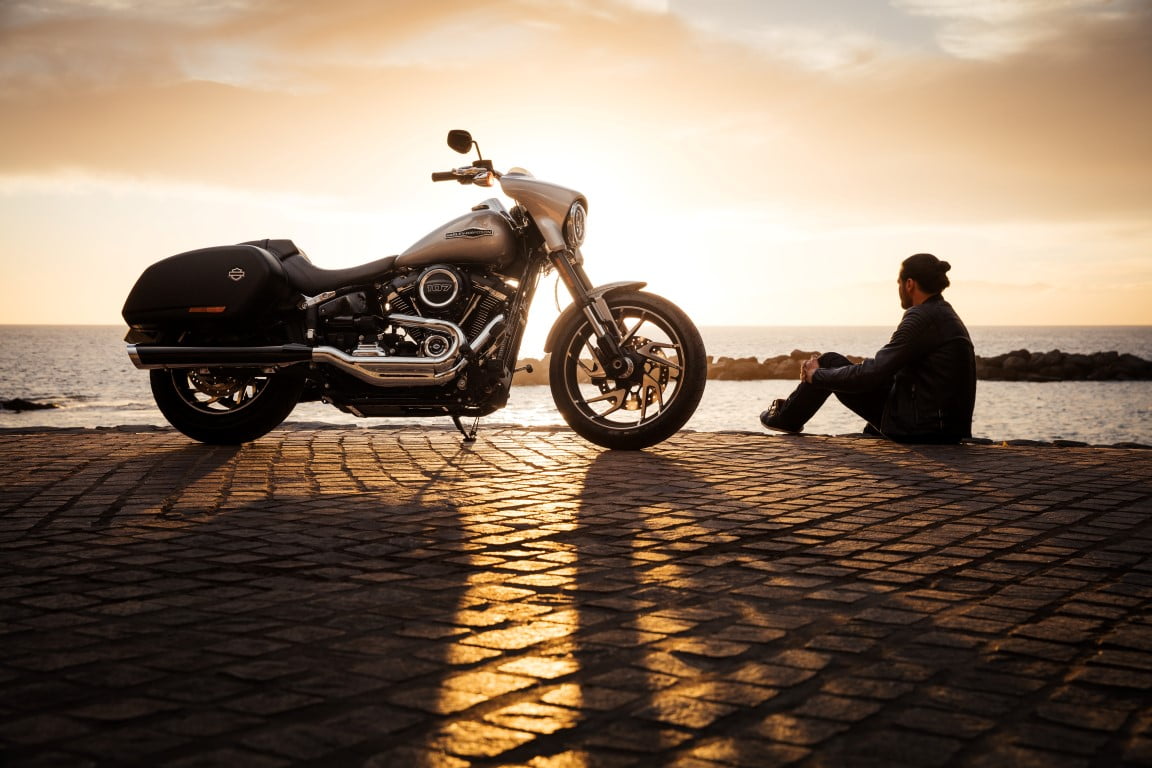 Milyen kapcsolat van az imádság és a motorkerékpár között? 1 harley davidson 1HZcJjdtc9g unsplash Medium