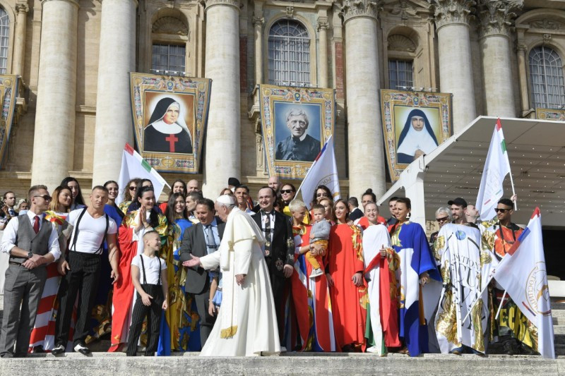 Ferenc pápa: Ne akadályozzuk a Lélek „testvériesítő” működését! 3 img1 23