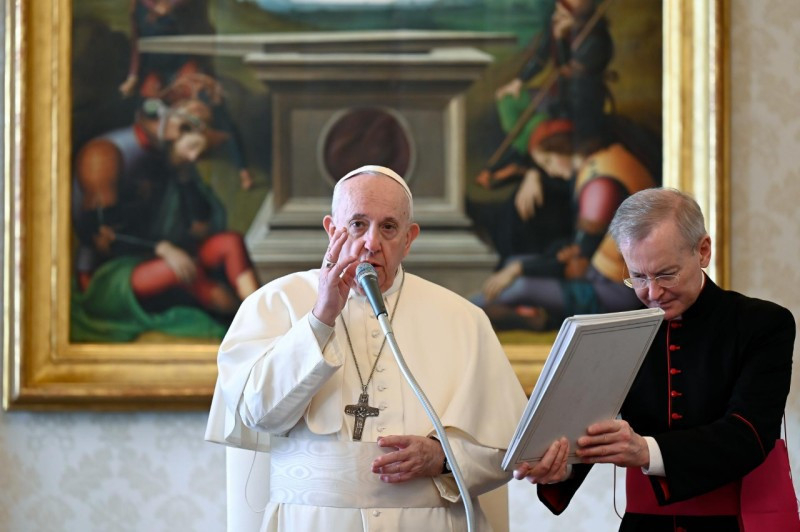 Ferenc pápa katekézise: Dicsérjük Istent a nehéz pillanatokban is! 3 img1 257