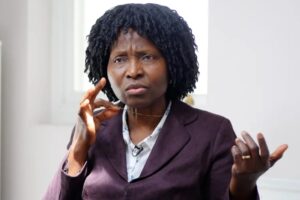 Keresztes nyaklánc miatt igazságtalanul bocsátottak el egy katolikus ápolónőt  – mondta ki egy brit törvényszék