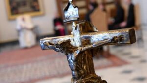 Ferenc pápa: Az ima megnyit minket a remény előtt