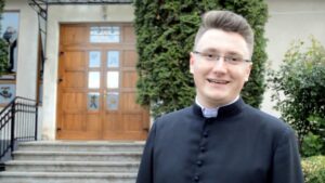 Erdélyi kispapok Ferenc pápa közelgő látogatásáról – VIDEÓ