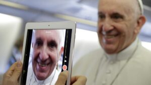 Az emberi méltóság elpusztíthatatlan - üzeni Ferenc pápa 5 Az emberi méltóság elpusztíthatatlan – üzeni Ferenc pápa