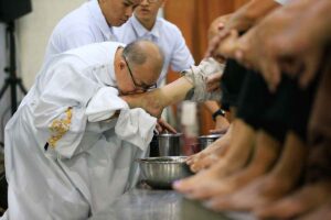 Nagycsütörtök: „Tudjátok-e, mit tettem veletek?” (Jn 13, 12)