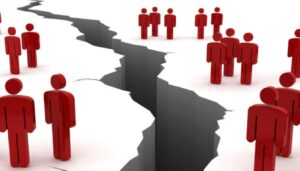 Aki megosztó, s aki megoszt…