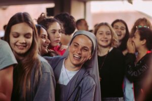 „Itt vagyok, engem küldj” - Ferenc pápa üzenete a 2020. évi missziók vasárnapjára 7 „Itt vagyok, engem küldj” – Ferenc pápa üzenete a 2020. évi missziók vasárnapjára