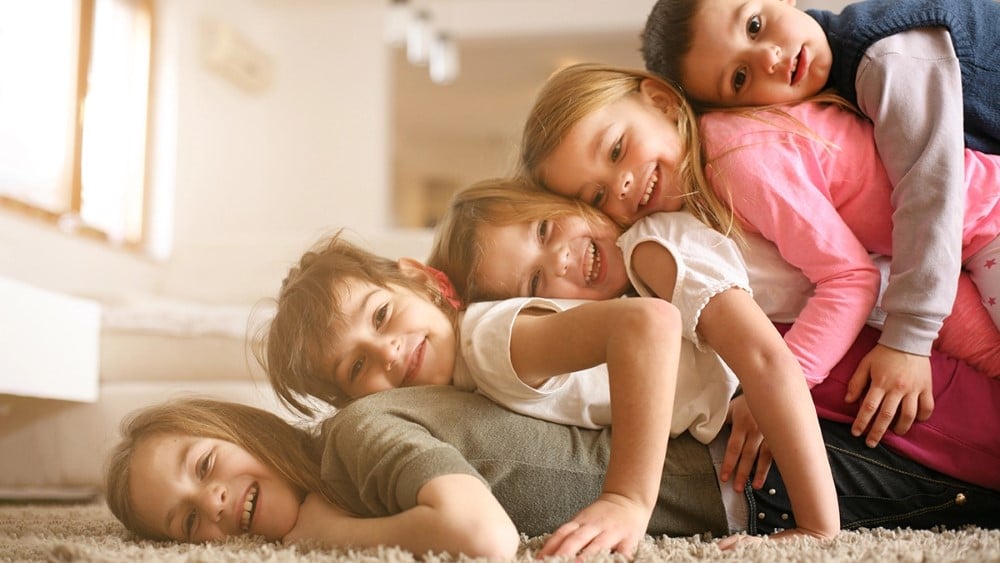 14 dolog, amelyet a nagycsaládok gyermekei megélhetnek 1 nagycsalad Egyedi