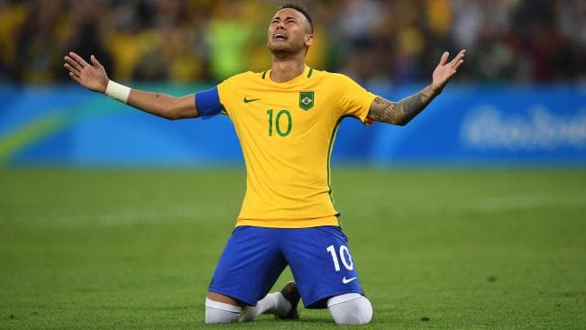 Ne szimulálj! 2 neymar imadkozik