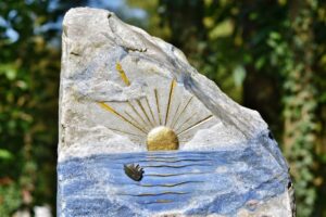 Könyv a koporsóban