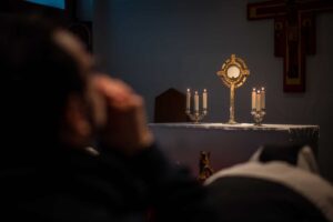 Ausztria csatlakozik a "24 óra az Úrnak" elnevezésű pápai kezdeményezéshez 2 Ausztria csatlakozik a “24 óra az Úrnak” elnevezésű pápai kezdeményezéshez