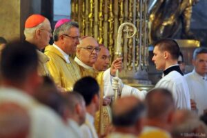 Szexuális visszaélések: Bocsánatot kértek a magyar katolikus püspökök