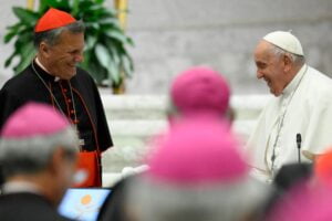 Bíboros, püspök, apát, helynök… Mi a hierarchia a katolikus egyházban?