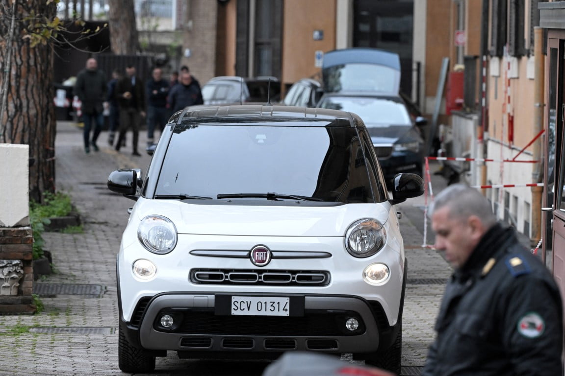 FIAT POPE GEMELLI HOSPITAL AFP 000 34KE8CZ Medium