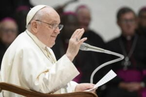 Ferenc pápa katekézise a rossz szomorúságról, amely megtart az örömtelen nemtetszésben