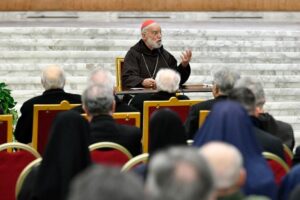 Cantalamessa atya első nagyböjti prédikációja: „Én vagyok az élet kenyere”
