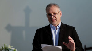 Figyeljünk Máriára, tanuljuk tőle a jelenlétet – Pünkösdi ráhangoló