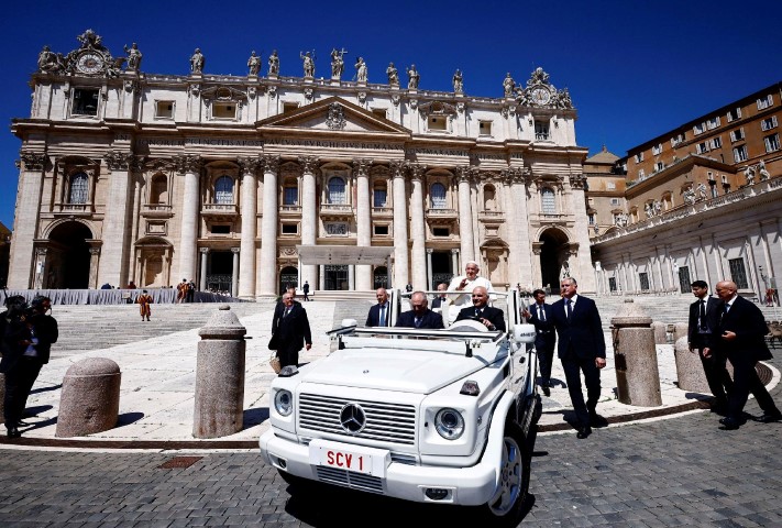 Ferenc pápa katekézise: A szél ott fúj, ahol akar és ahol Isten Lelke, ott a szabadság 3 441903838 973706988096743 546660247100506324 n Small