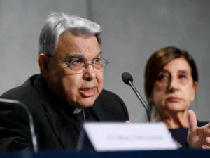 Semeraro bíboros: Mindszenty bíboros eljárásának szüksége van egy csoda elismerésére