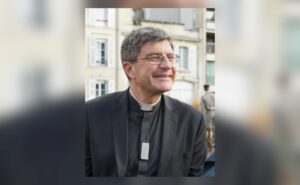 Eric de Moulins-Beaufort érsek: A Krisztussal való találkozás békét hoz. A katekumeneket Krisztus vonzza 4 Eric de Moulins-Beaufort érsek: A Krisztussal való találkozás békét hoz. A katekumeneket Krisztus vonzza