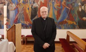 Erdő Péter bíboros: „A hit a legfontosabb az életben” 10 Erdő Péter bíboros: „A hit a legfontosabb az életben”