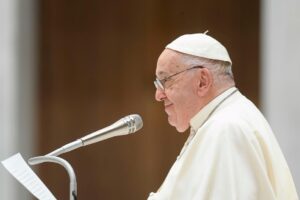 Ferenc pápa katekézise: a keresztény ember a megváltásunkra felkent Krisztus követője